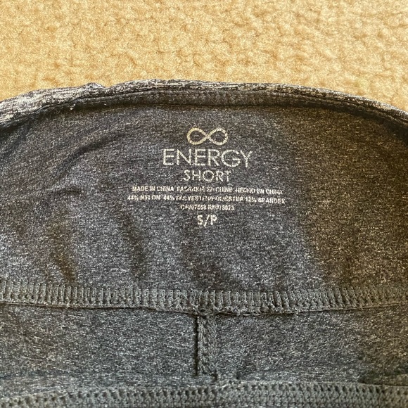 Bundle of workout shorts various brands - Picture 8 of 11